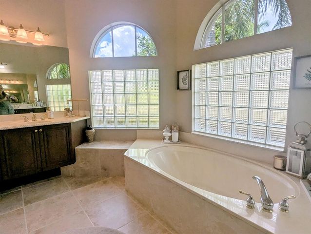 10640 Oak Meadow Lane, Lake Worth, FL 33449