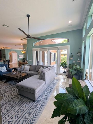 10640 Oak Meadow Lane, Lake Worth, FL 33449