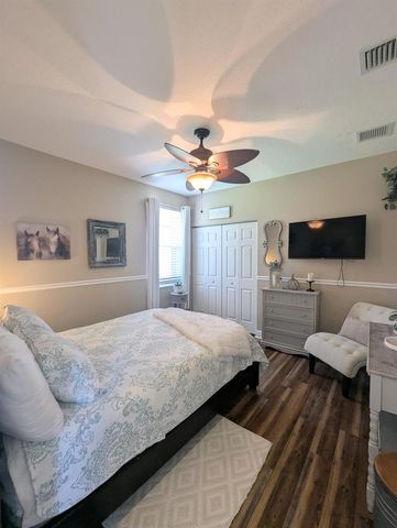 10640 Oak Meadow Lane, Lake Worth, FL 33449