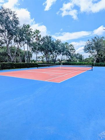 10640 Oak Meadow Lane, Lake Worth, FL 33449