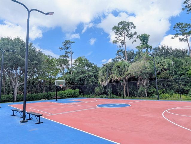 10640 Oak Meadow Lane, Lake Worth, FL 33449