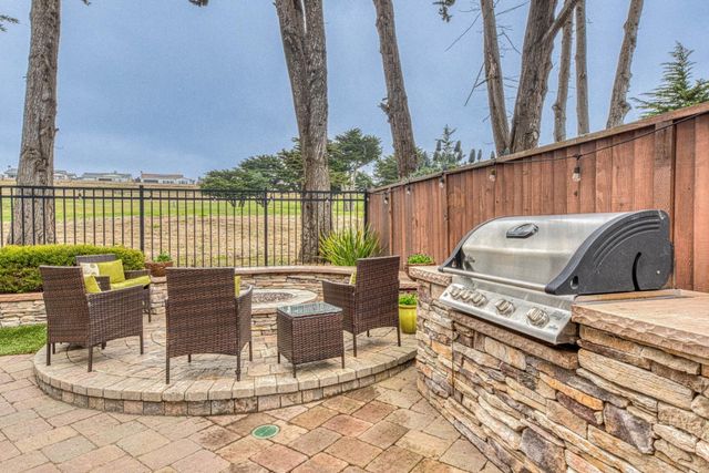 4150 Peninsula Point Drive, Seaside, CA 93955
