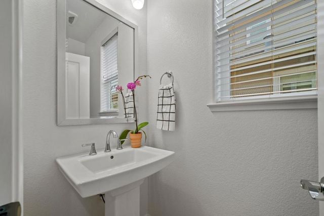 254 Boardwalk Avenue, Marina, CA 93933