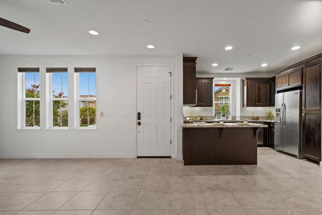 254 Boardwalk Avenue, Marina, CA 93933