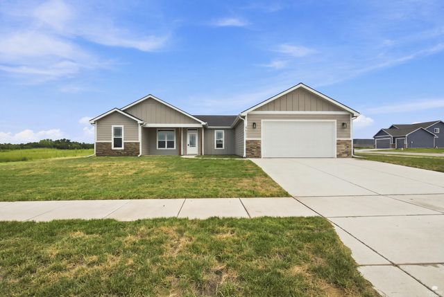 4611 Wisteria Way, Manhattan, KS 66502
