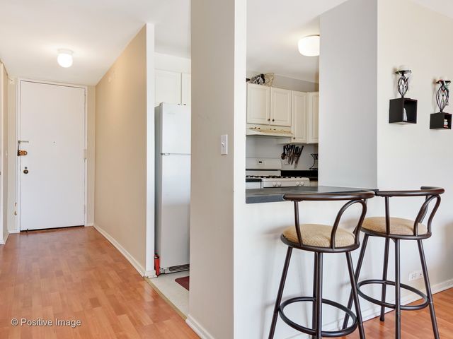 2605 S Indiana Avenue 2304, Chicago, IL 60616