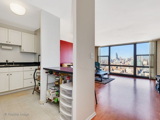 2605 S Indiana Avenue 2304, Chicago, IL 60616