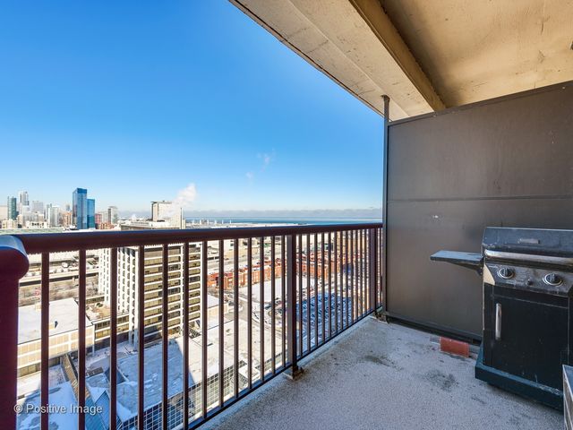 2605 S Indiana Avenue 2304, Chicago, IL 60616