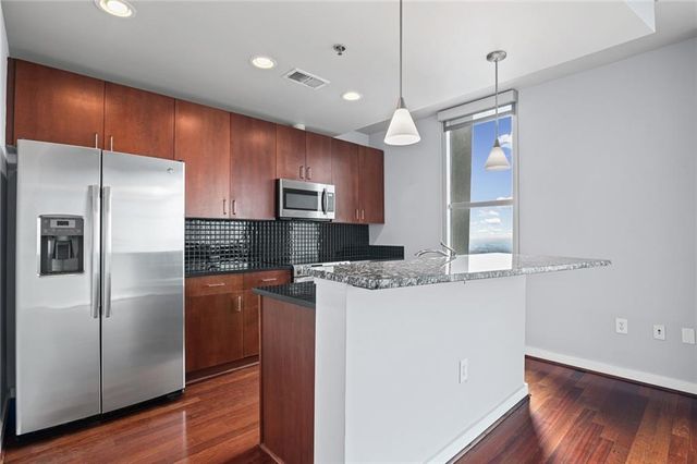 250 Pharr NE Road 1914, Atlanta, GA 30305