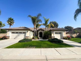 5005 Hartnett Court, Bakersfield, CA 93306