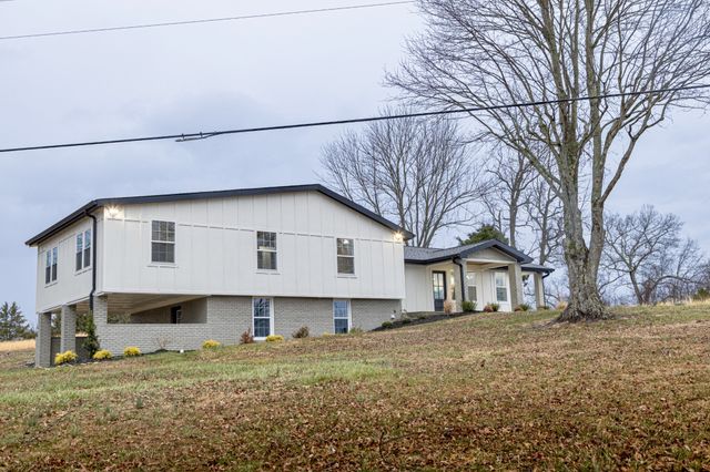 1877 Airport Lake Rd, Mcminnville, TN 37110