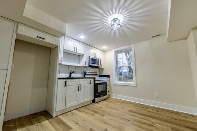 1877 Airport Lake Rd, Mcminnville, TN 37110