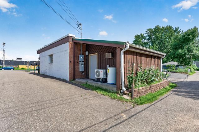 444 9th Avenue NW, New Brighton, MN 55112