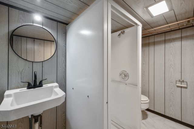 211 Pennsylvania Ave, Pohatcong Twp., NJ 08865