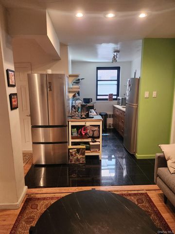 139-15 83rd Avenue 330, Briarwood, NY 11435