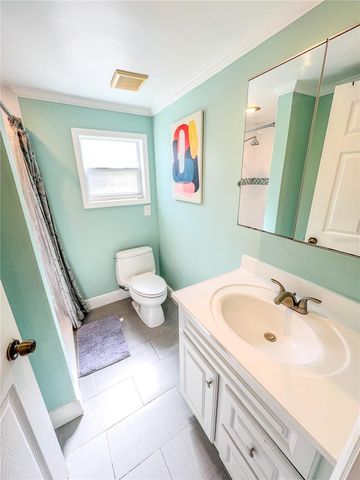 33 N HAMPTON AVENUE, Orlando, FL 32803