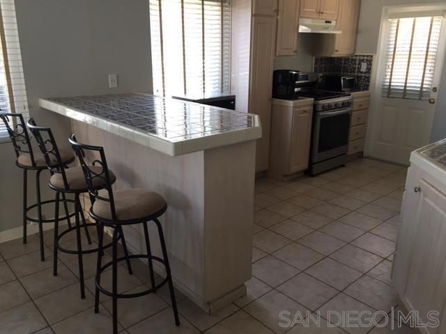 8153 Camino Del Oro, La Jolla, CA 92037