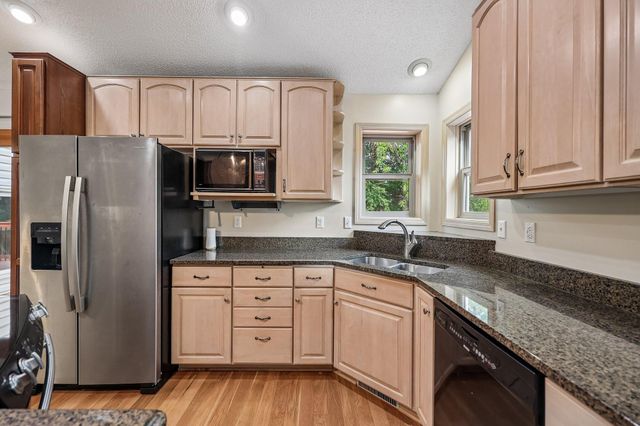 597 Viking Drive E, Little Canada, MN 55117