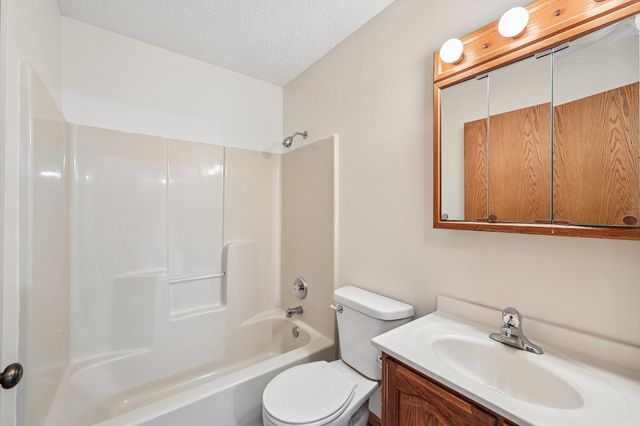 597 Viking Drive E, Little Canada, MN 55117