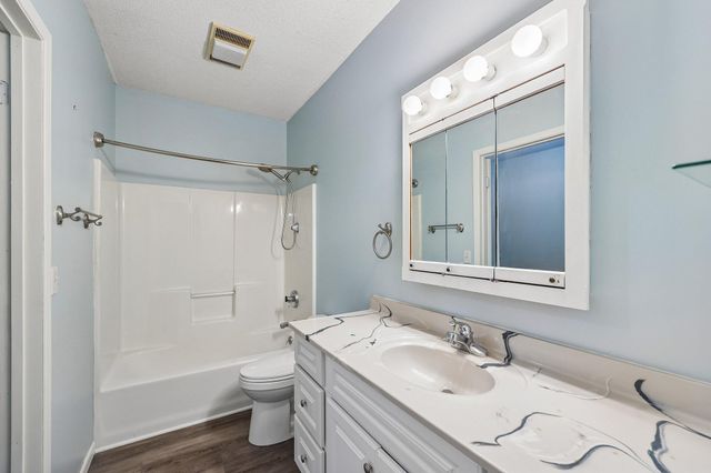 597 Viking Drive E, Little Canada, MN 55117