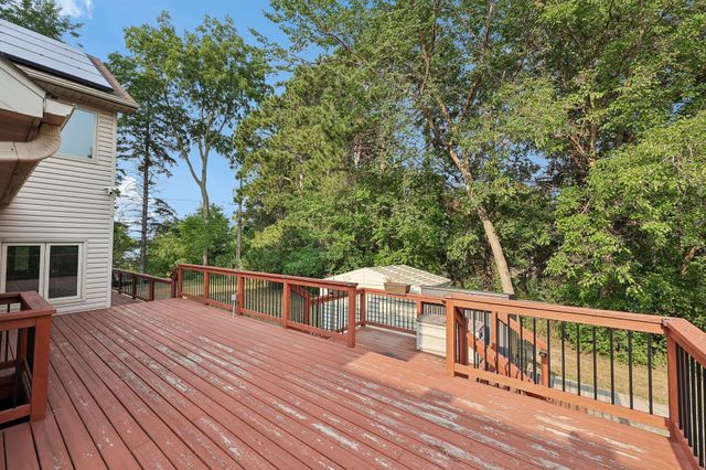 597 Viking Drive E, Little Canada, MN 55117