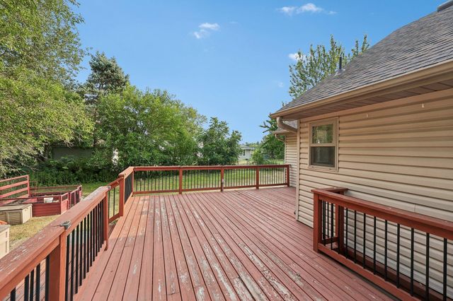 597 Viking Drive E, Little Canada, MN 55117