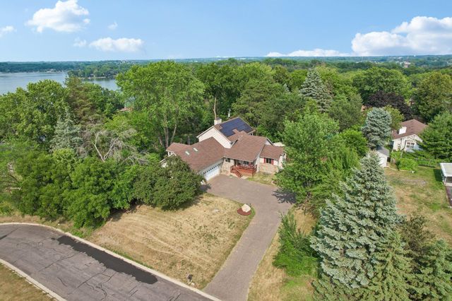 597 Viking Drive E, Little Canada, MN 55117