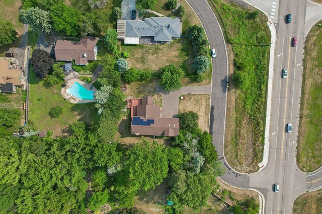 597 Viking Drive E, Little Canada, MN 55117