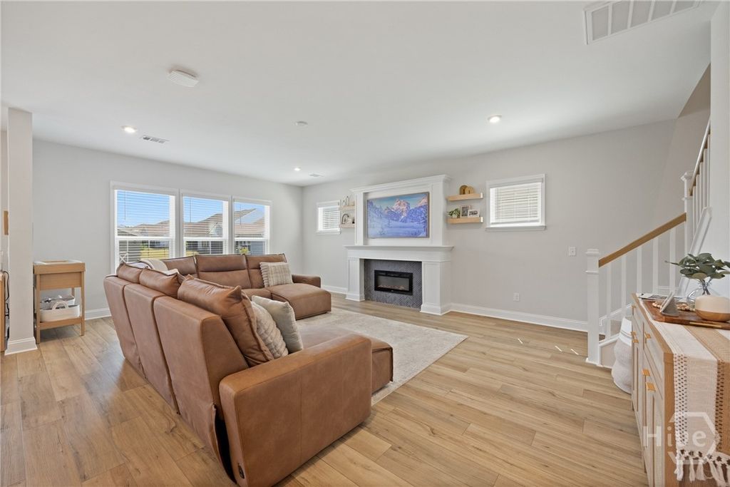 Image 19 of property listing at 268 Heron Creek Drive, Richmond Hill, GA 31324