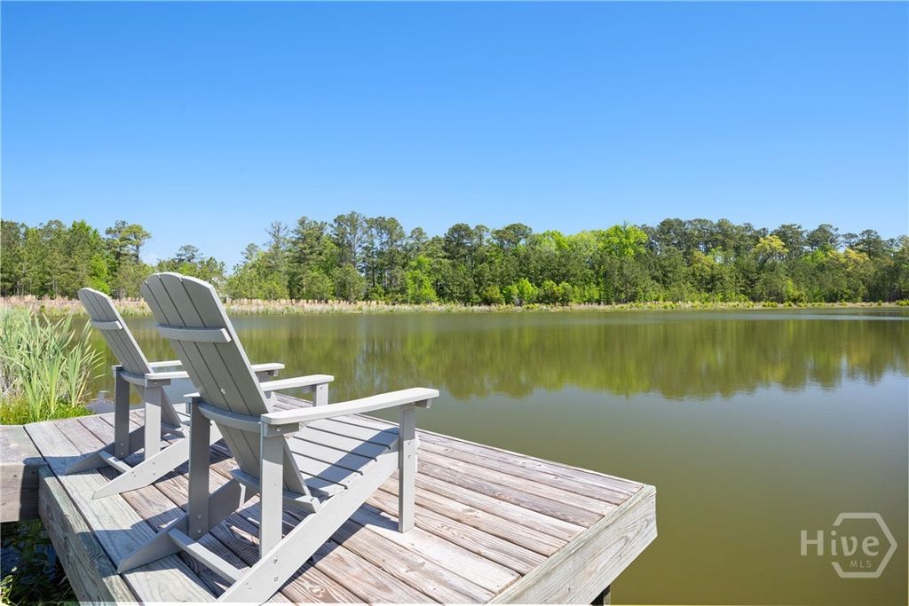 Image 3 of property listing at 268 Heron Creek Drive, Richmond Hill, GA 31324