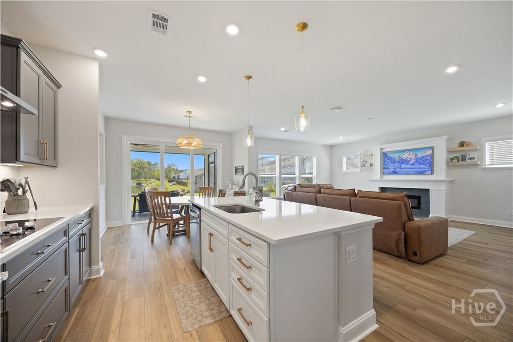 Image 30 of property listing at 268 Heron Creek Drive, Richmond Hill, GA 31324