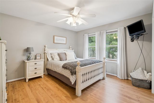 708 S Veverka Drive, Prairie City, IA 50228