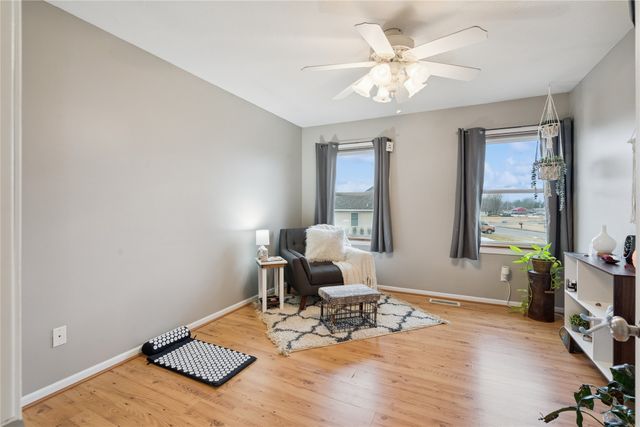 708 S Veverka Drive, Prairie City, IA 50228