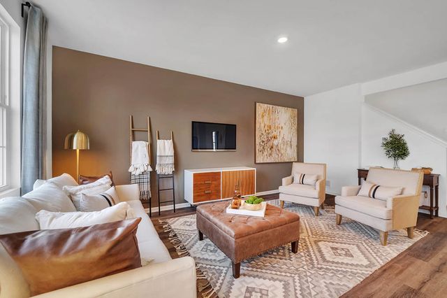 289 Charlestowne Lakes Drive, St. Charles, IL 60174