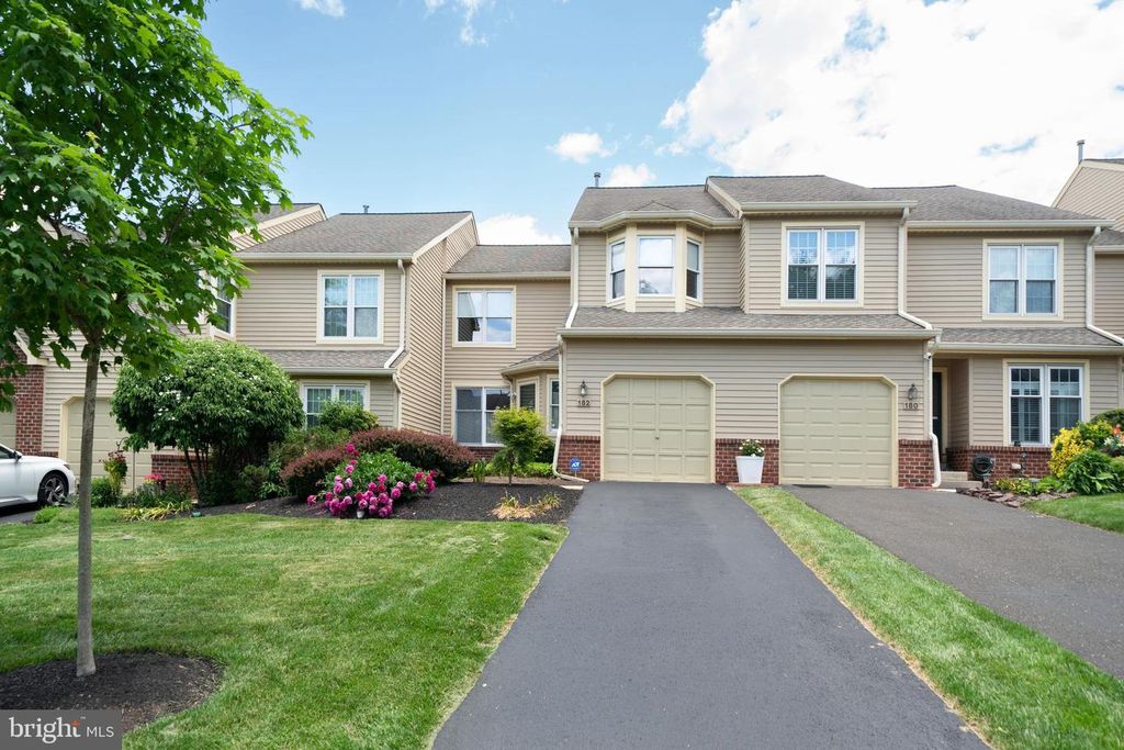182 PINECREST LN, Lansdale, PA 19446