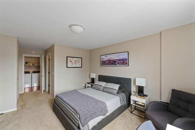 401 S 1st Street 708, Minneapolis, MN 55401