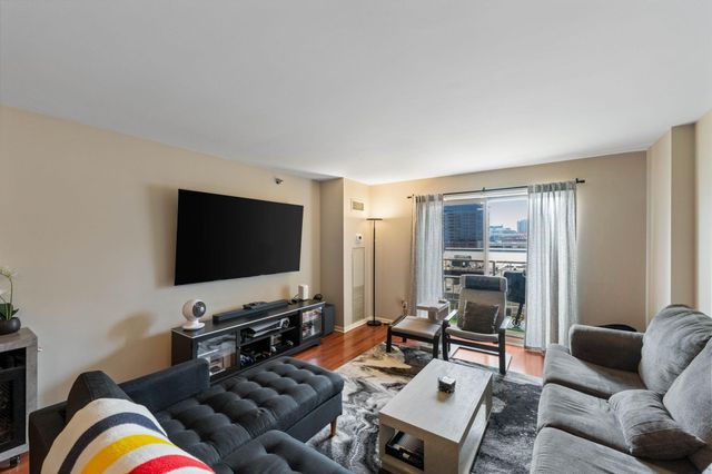 401 S 1st Street 708, Minneapolis, MN 55401