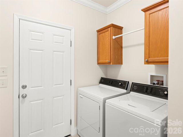 1 Hedgerose Court B, Asheville, NC 28805