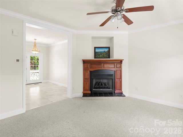 1 Hedgerose Court B, Asheville, NC 28805