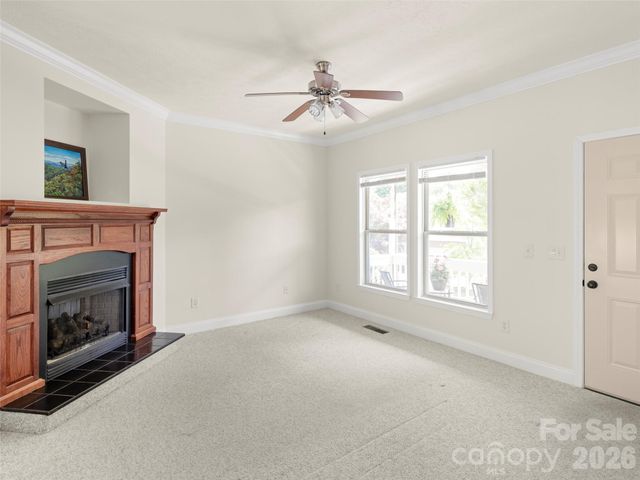 1 Hedgerose Court B, Asheville, NC 28805
