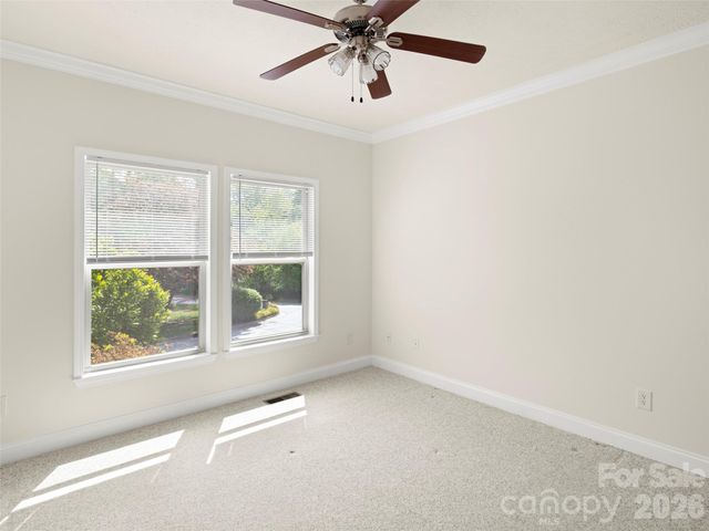 1 Hedgerose Court B, Asheville, NC 28805