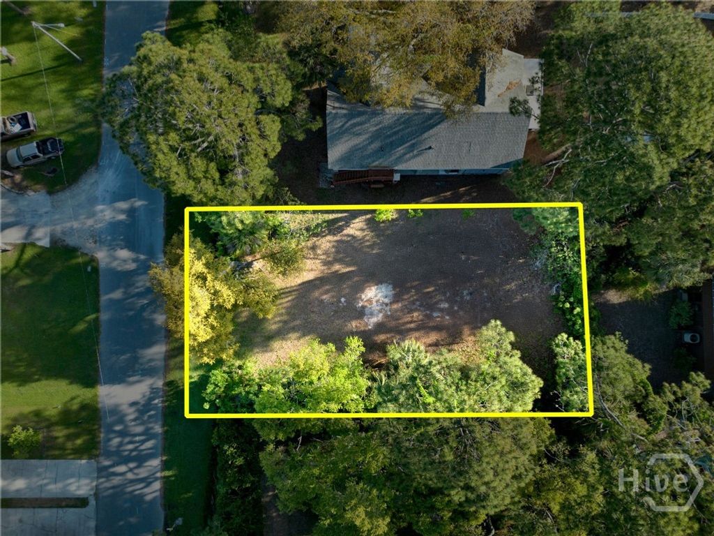 Image 8 of property listing at 502 Miller Avenue, Tybee Island, GA 31328