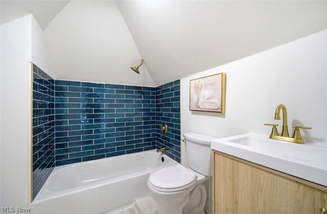 9203 Columbia Avenue, Cleveland, OH 44108