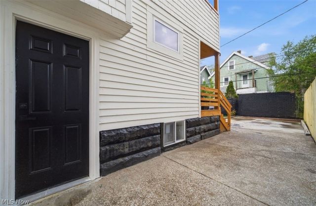 9203 Columbia Avenue, Cleveland, OH 44108