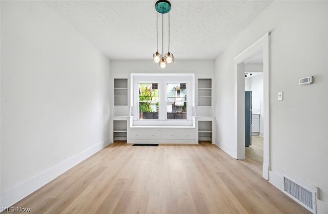 9203 Columbia Avenue, Cleveland, OH 44108