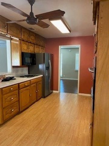 1707 Oakridge Drive, Pantego, TX 76013