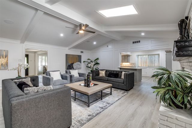 9406 Arborhill Drive, Dallas, TX 75243