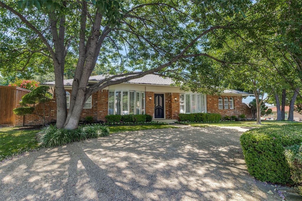 9406 Arborhill Drive, Dallas, TX 75243