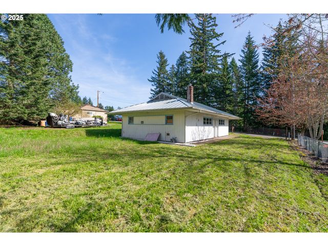 38091 SUNSET St, Sandy, OR 97055