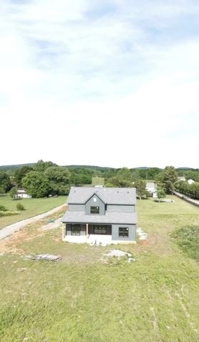 2121 Kingwood Ln, Rockvale, TN 37153